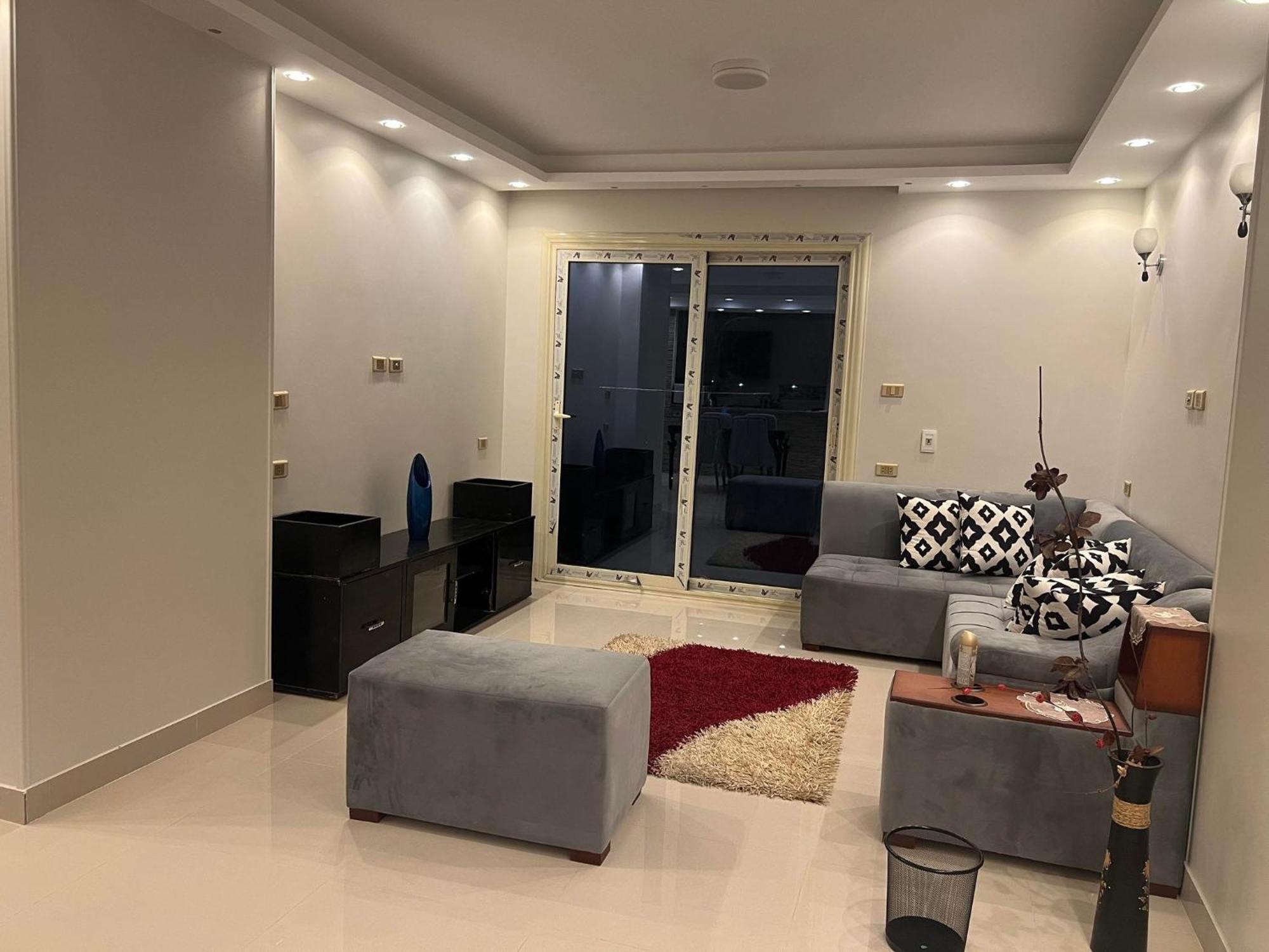 Comfy Luxurious Apartments In Central Location In Mansheyet El Bakry East Kairo Exterior foto
