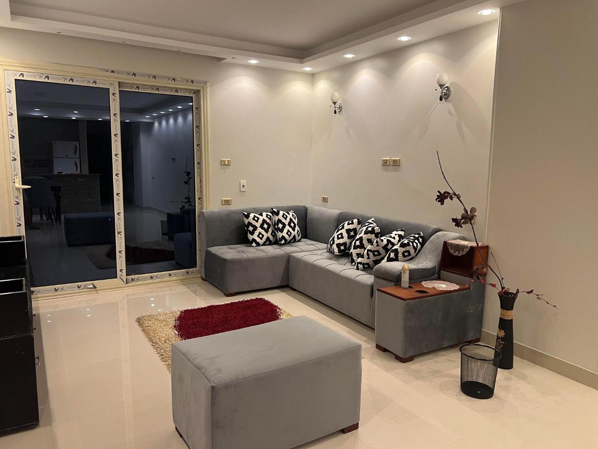 Comfy Luxurious Apartments In Central Location In Mansheyet El Bakry East Kairo Exterior foto