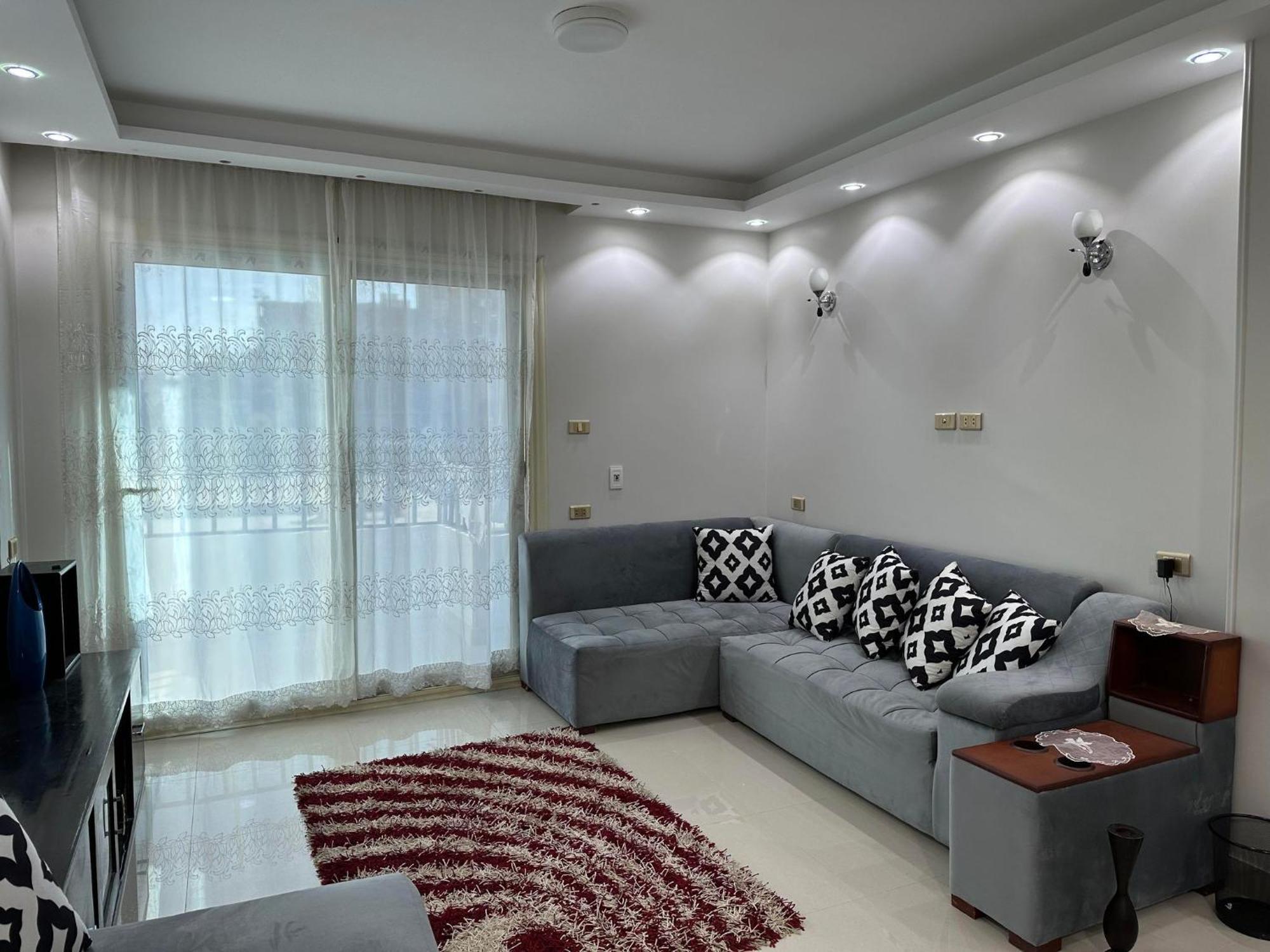 Comfy Luxurious Apartments In Central Location In Mansheyet El Bakry East Kairo Exterior foto