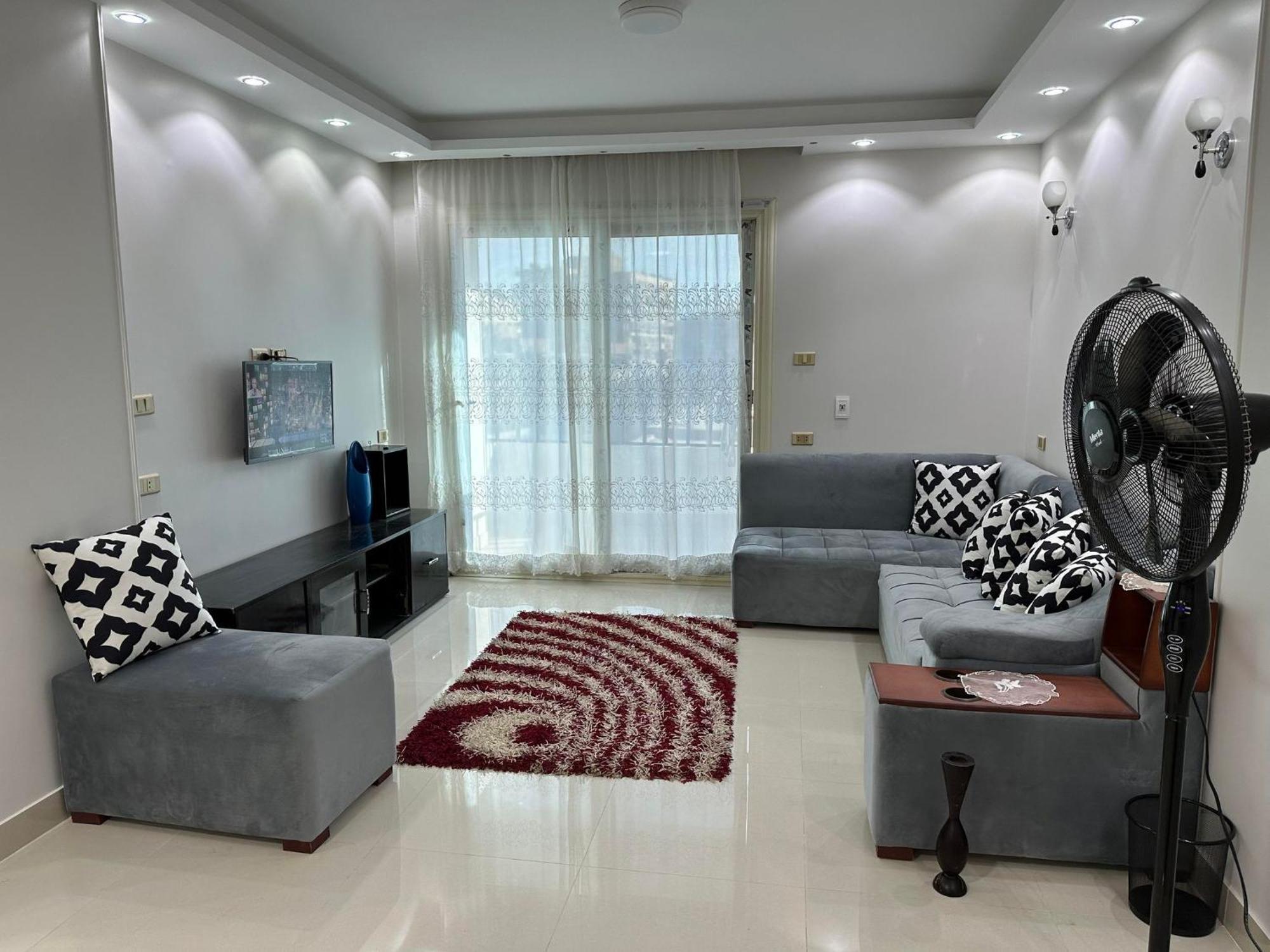 Comfy Luxurious Apartments In Central Location In Mansheyet El Bakry East Kairo Exterior foto