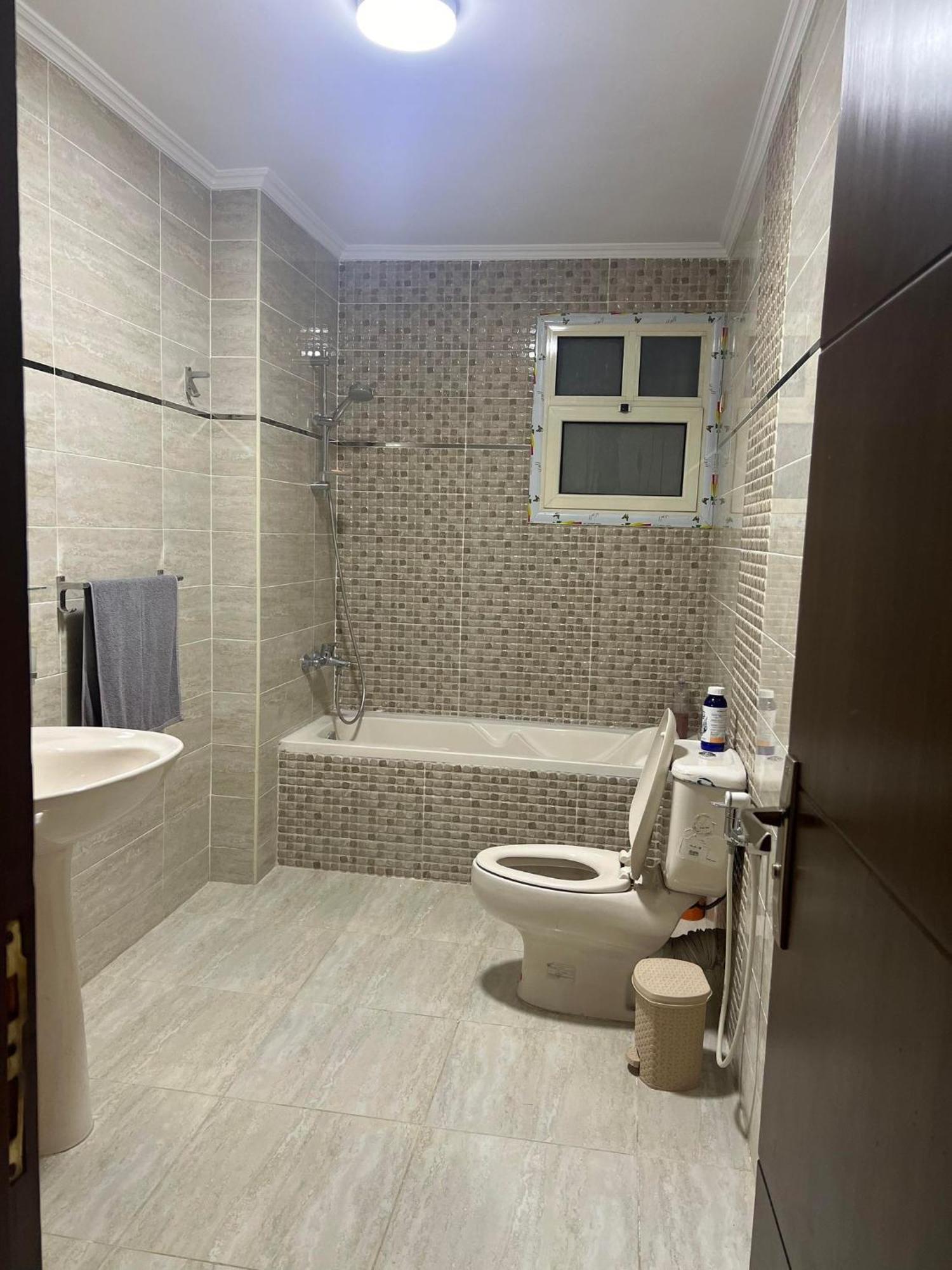 Comfy Luxurious Apartments In Central Location In Mansheyet El Bakry East Kairo Exterior foto