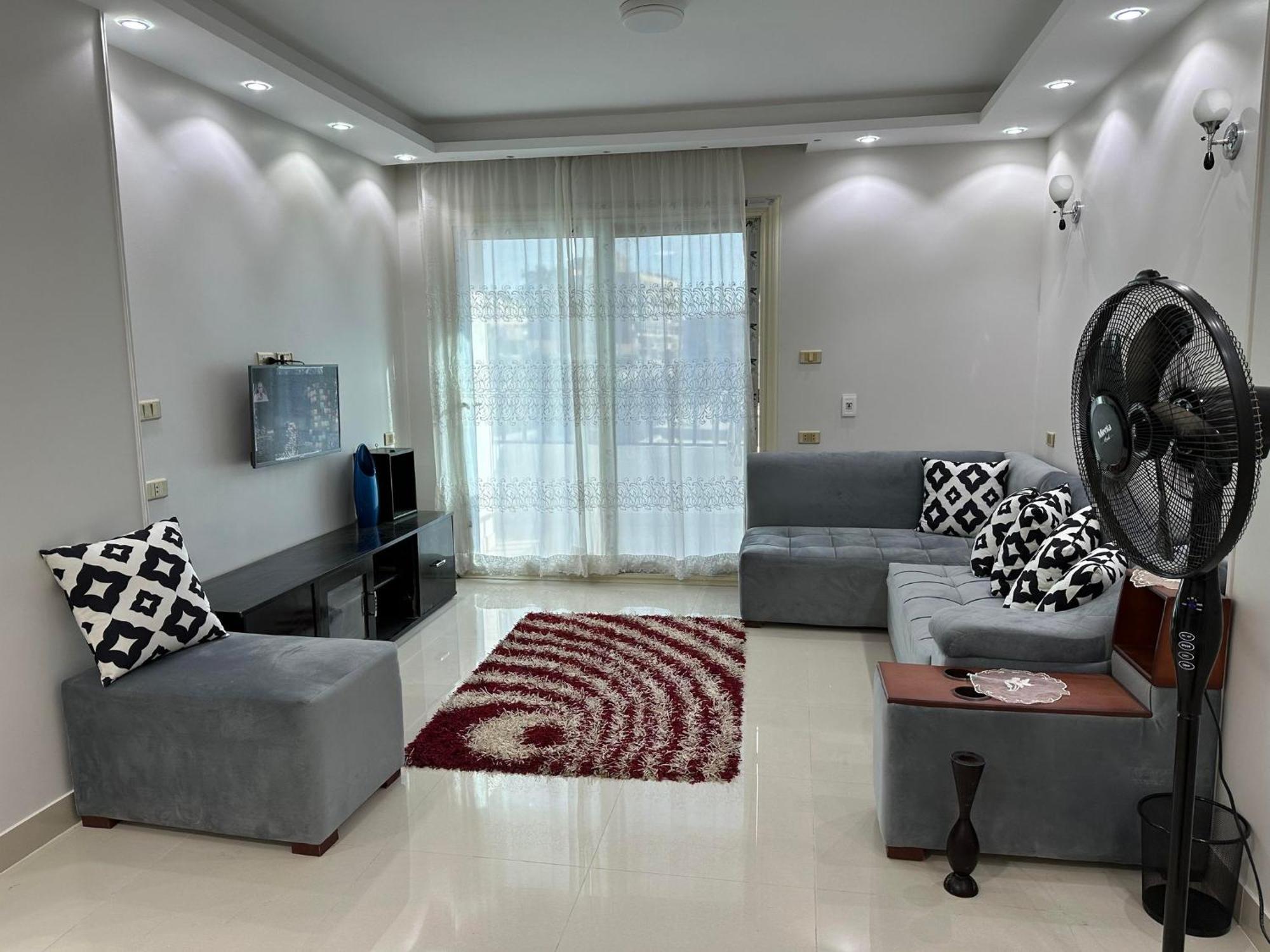 Comfy Luxurious Apartments In Central Location In Mansheyet El Bakry East Kairo Exterior foto