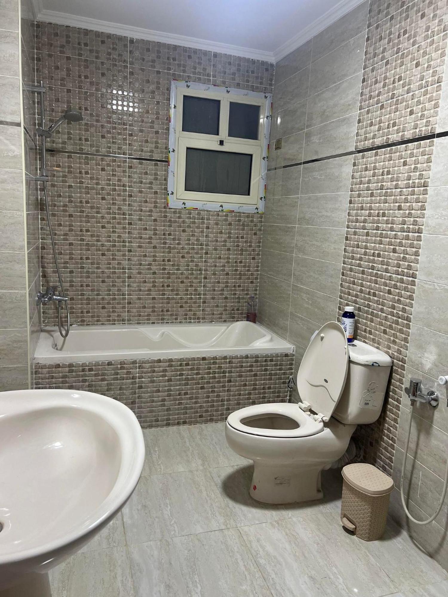 Comfy Luxurious Apartments In Central Location In Mansheyet El Bakry East Kairo Exterior foto